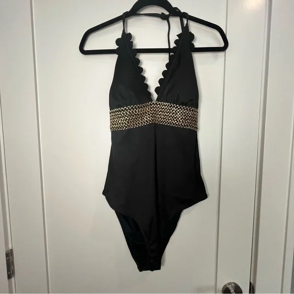 Gold Contrast-Stitching Scalloped Halter One Piece Swimsuit - Picture 1 of 14